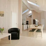 Beach Front Home In Idestrup With Sauna Vakantiehuis *