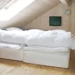 Vakantiehuis Beach Front Home In Idestrup With Sauna Bøtø By