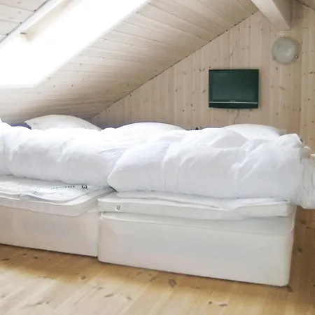 Tatil Evi Awesome In Idestrup With Sauna Bøtø By
